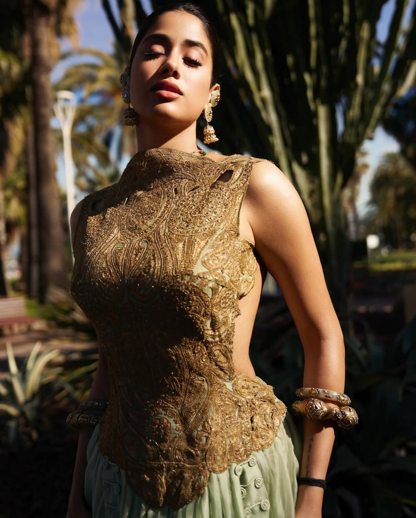 Backless gown with front yoke embroidery