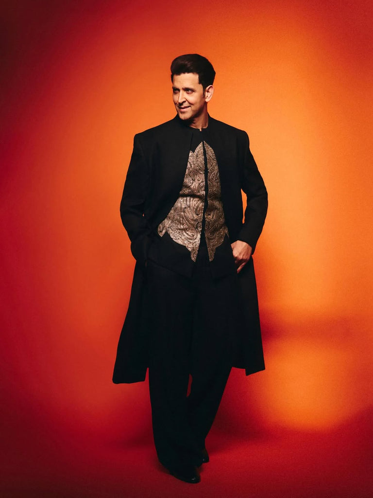 Achkan Set With Embroidery Vest