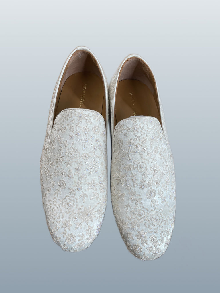 Full Embroidery Slipon Shoes