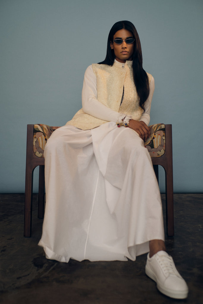 Ektaar Embroidery Bundi Set