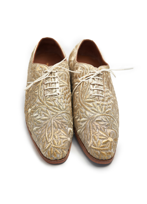 Full Embroidery Lace Up Shoes