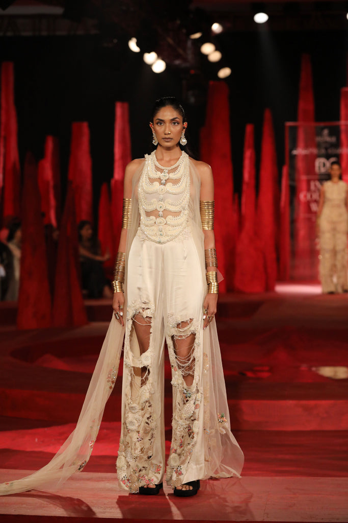 Lace scallop top with shredded pants set