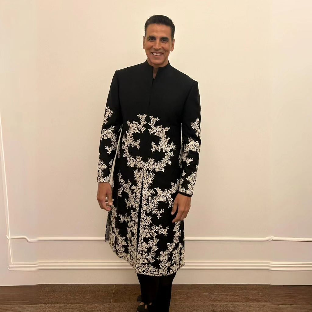 Placement Ektaar Floral Jaal Achkan