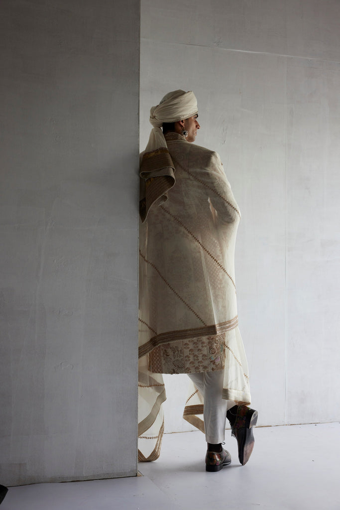 Geometrical Pattern Embroidery Sherwani Set